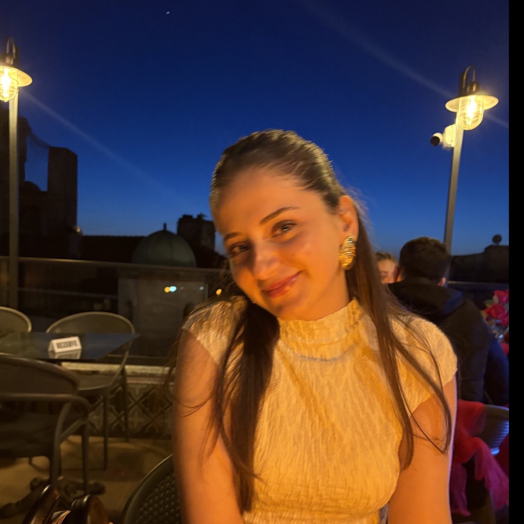 Int. Ebe Ceren Elma | 