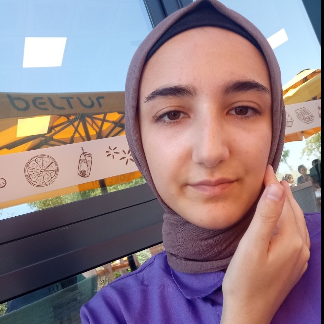 Int. Ebe Sultan Sude Sarıkaya | 